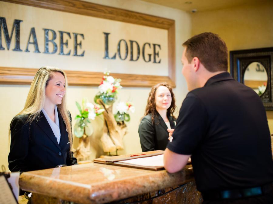 Keeter Center at College of the Ozarks | Explore Branson
